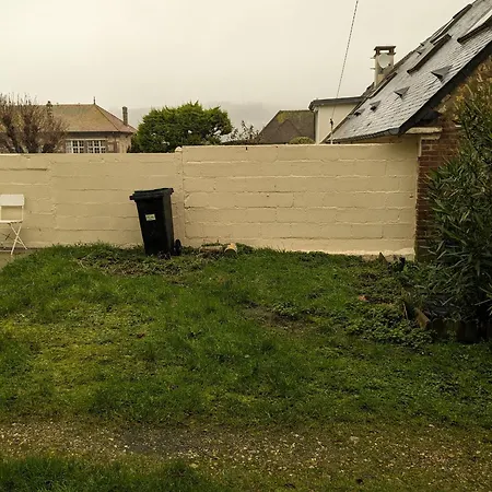 Dom wakacyjny Maison De Pecheur Proche Du Port,plage Et Commerces Chez Saja